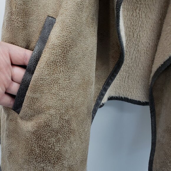 JODIFL Faux Shearling Vest Womens M Tan Cream Draped Open Front Sherpa Fur Lined - Picture 4 of 9